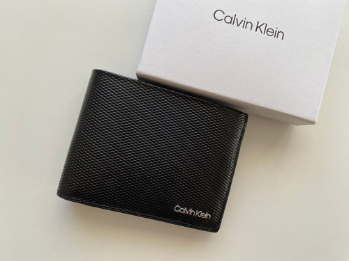 Vīriešu naudas maks Calvin Klein melns ar ekstra karšu vietām